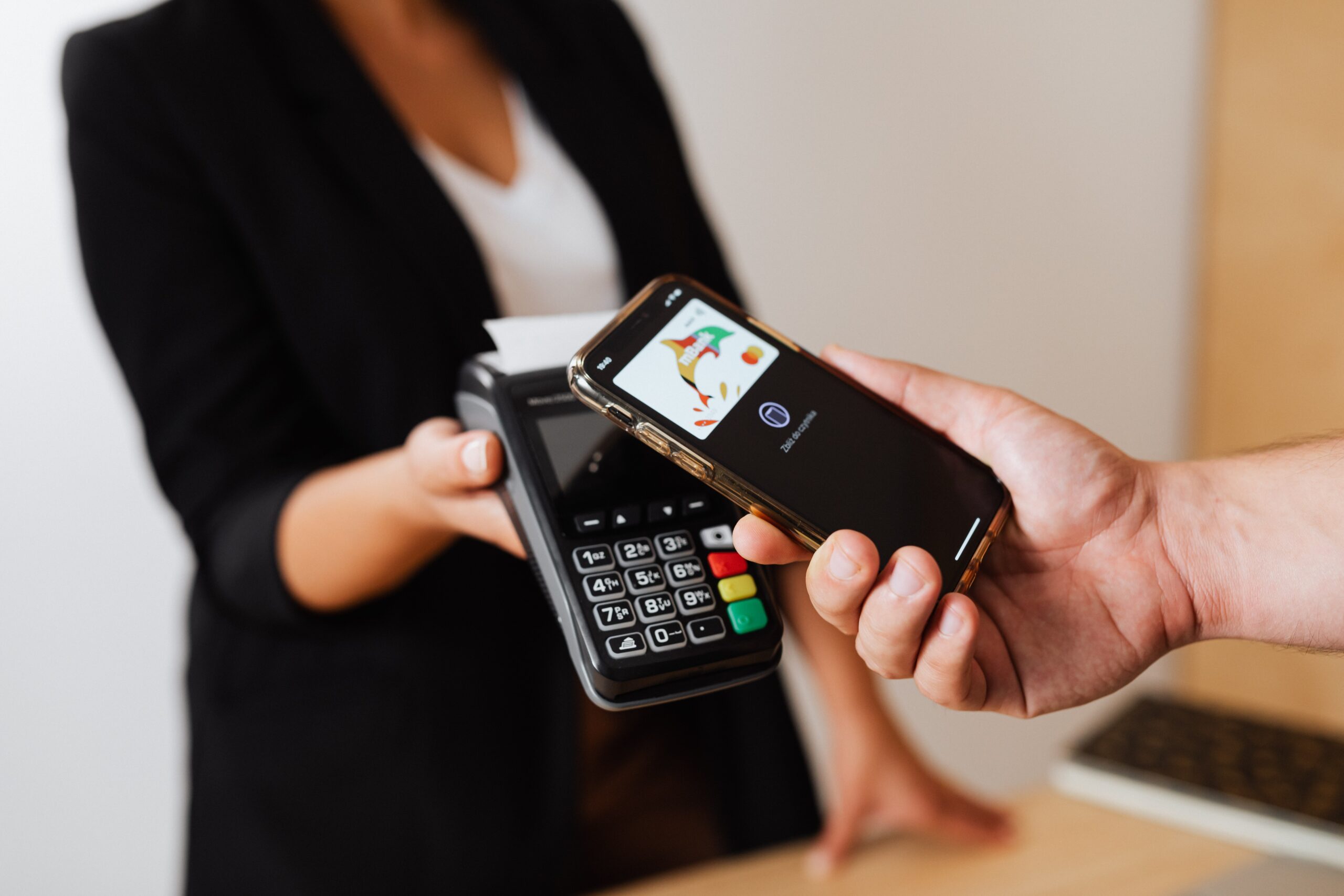 What kind of advantages can you expect from contactless payment?